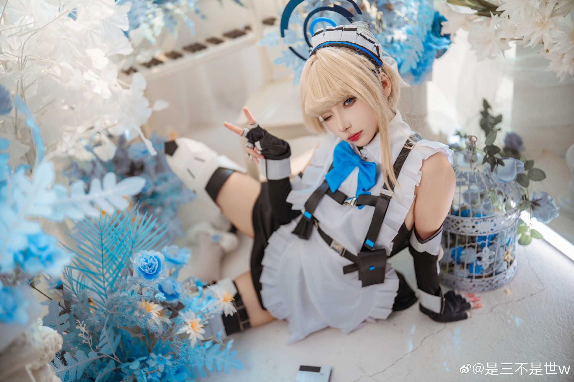 cosplay如果是学兔子的话，我也会一点.蔚蓝档案飞鸟马时@是三不是世w