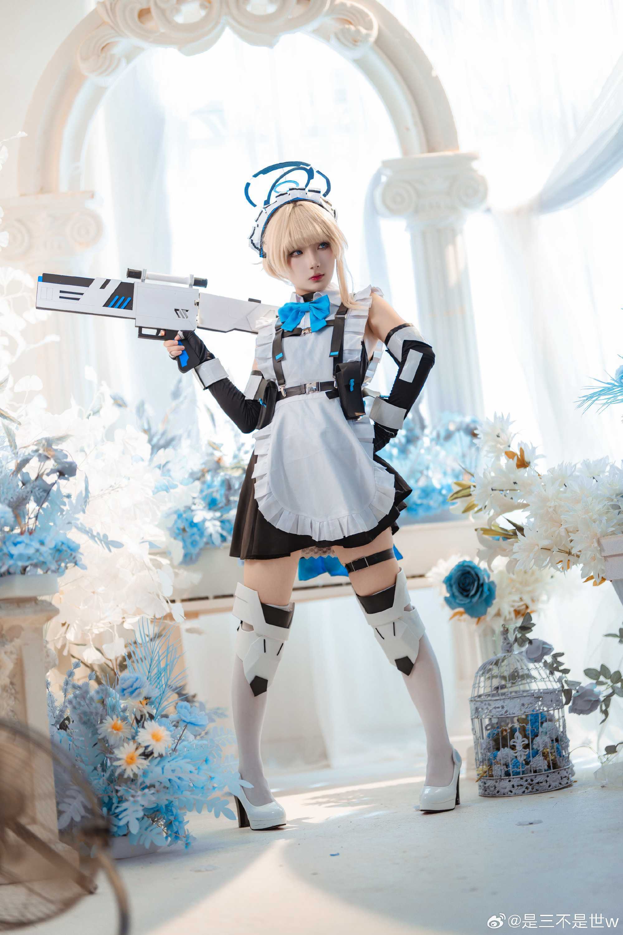 cosplay如果是学兔子的话，我也会一点.蔚蓝档案飞鸟马时@是三不是世w