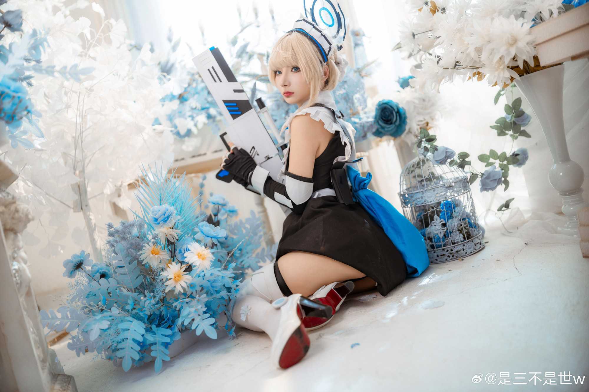 cosplay如果是学兔子的话，我也会一点.蔚蓝档案飞鸟马时@是三不是世w