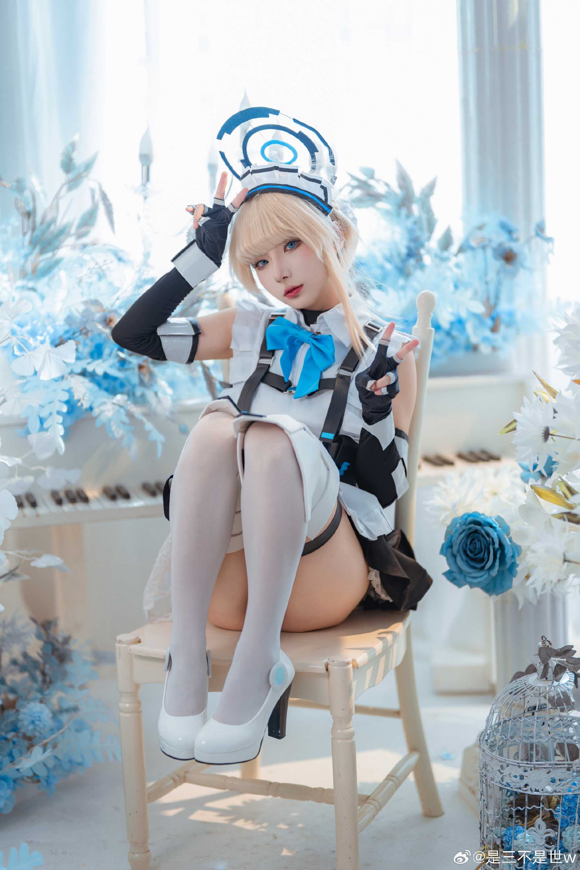 cosplay如果是学兔子的话，我也会一点.蔚蓝档案飞鸟马时@是三不是世w